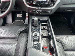 auto züri west Volvo XC60 B6 Benzin Mild Hybrid R-Design AWD Geartronic-Automat